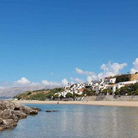 Вилла Cala Marina Holidays Траппето Экстерьер фото