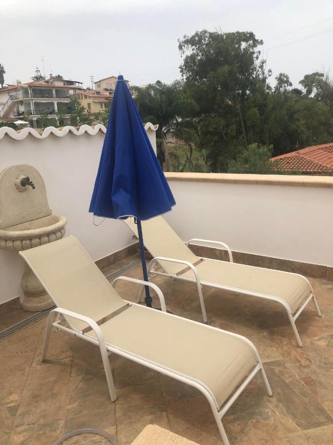 Вилла Cala Marina Holidays Траппето Экстерьер фото