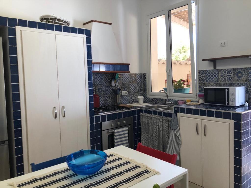 Вилла Cala Marina Holidays Траппето Экстерьер фото